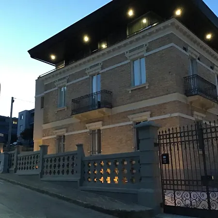 Actea Bed & Breakfast 4*